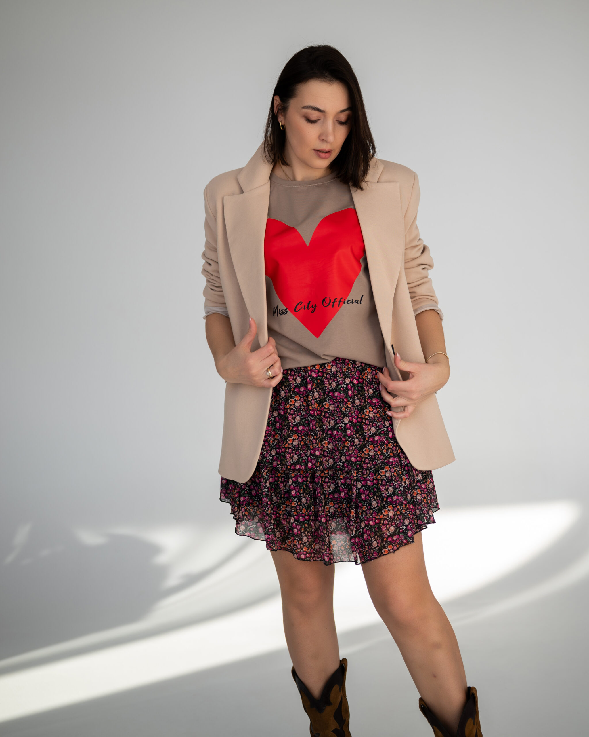 T-shirt Love kawowy - obrazek 3