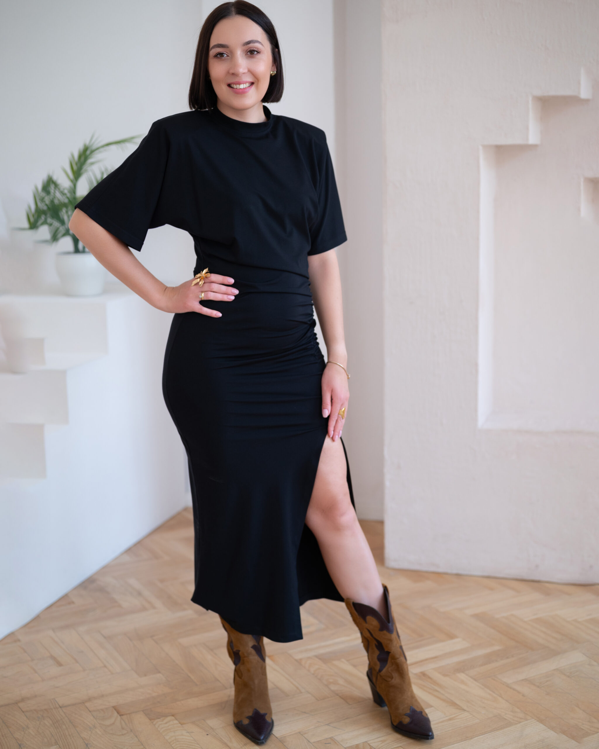 Sukienka Gabriele czarna - obrazek 3