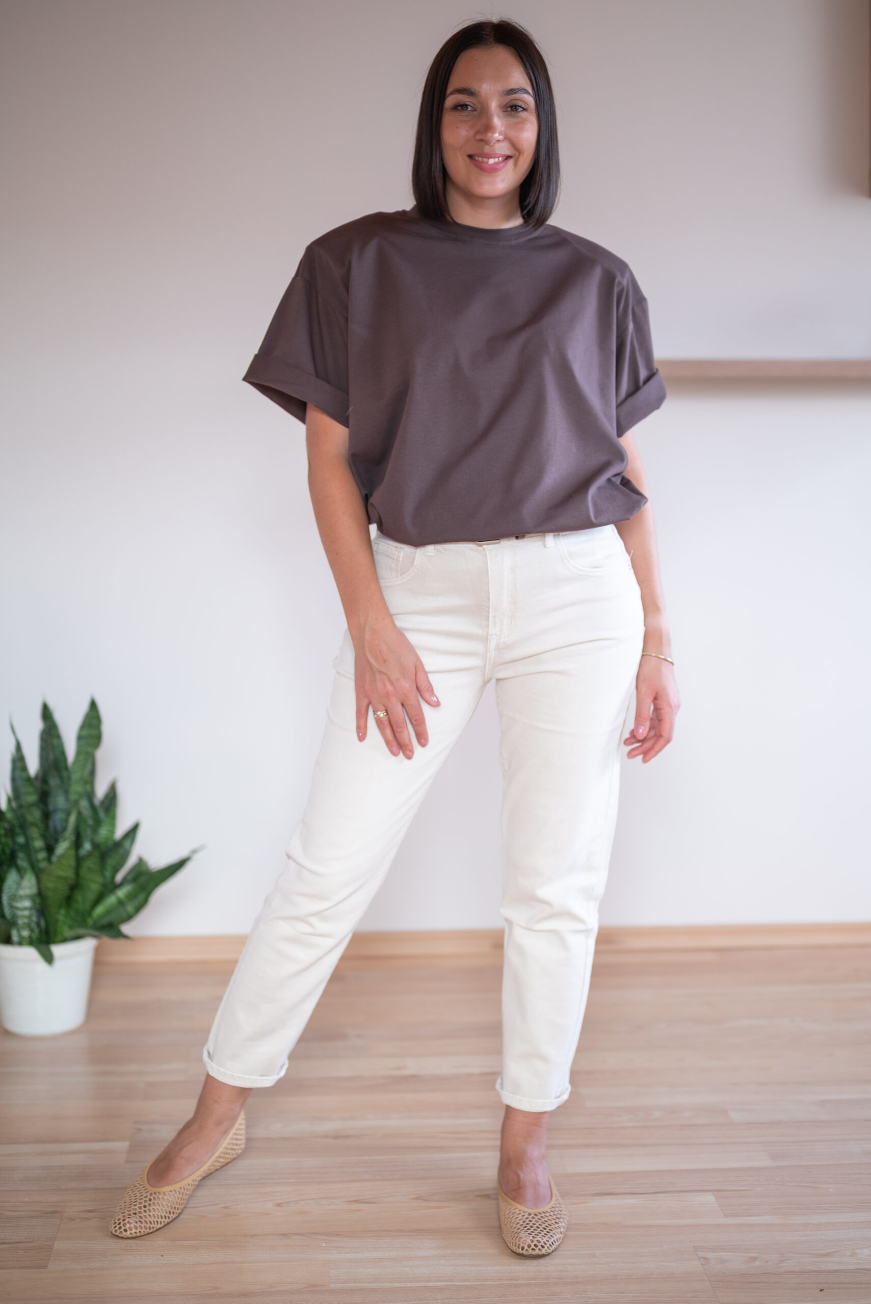 Jeansy Momfit kremowe - obrazek 2