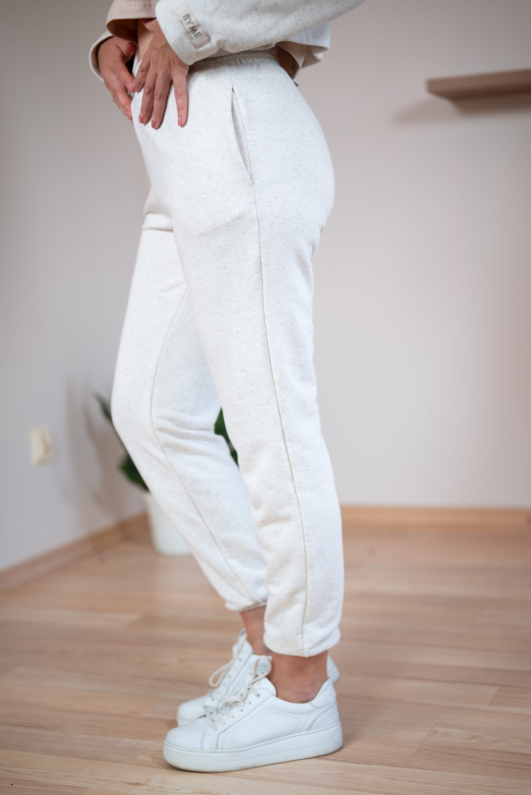 Spodnie Dresowe Viki Kokosowe - obrazek 3