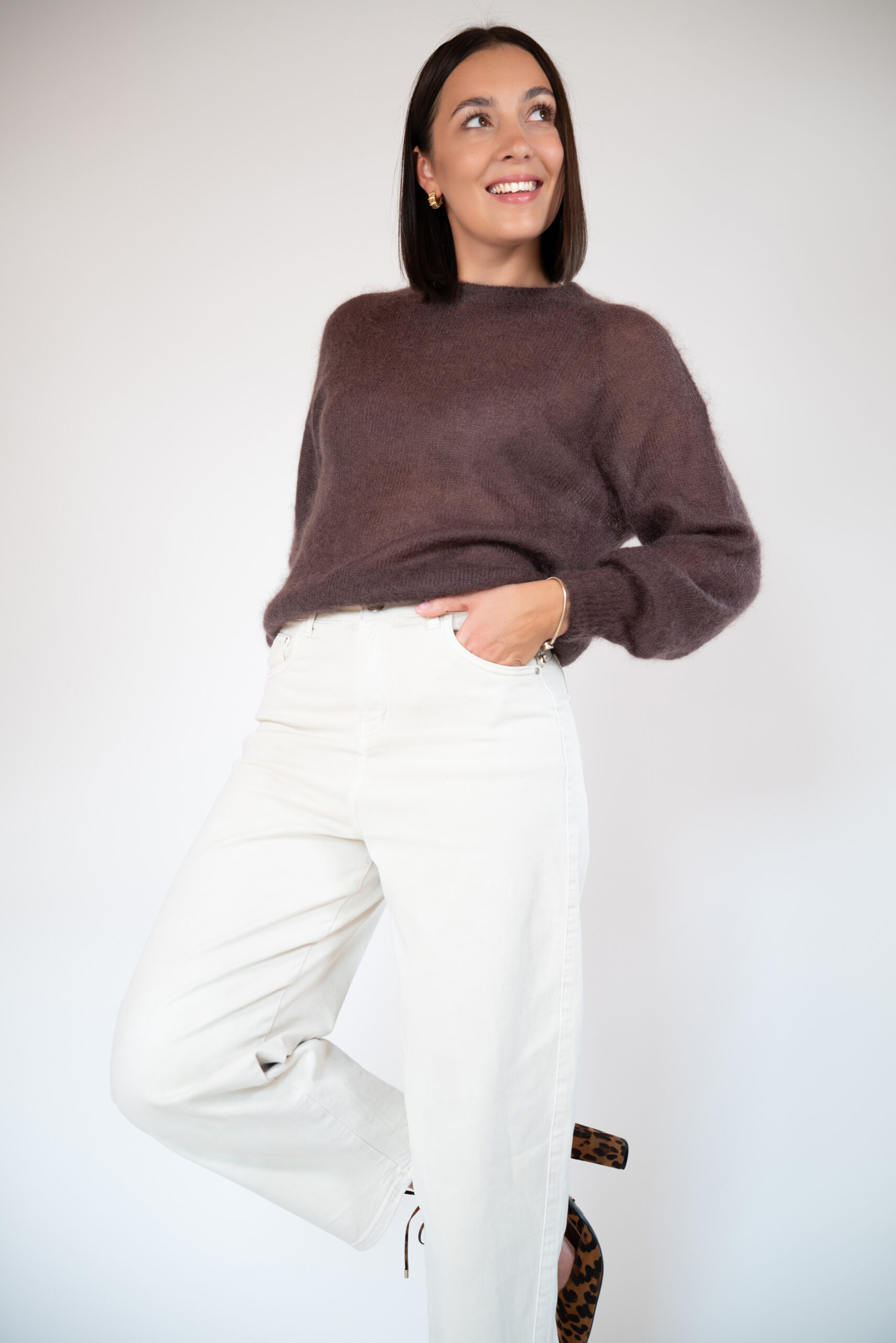 Sweter BELLY czekoladowy - obrazek 3