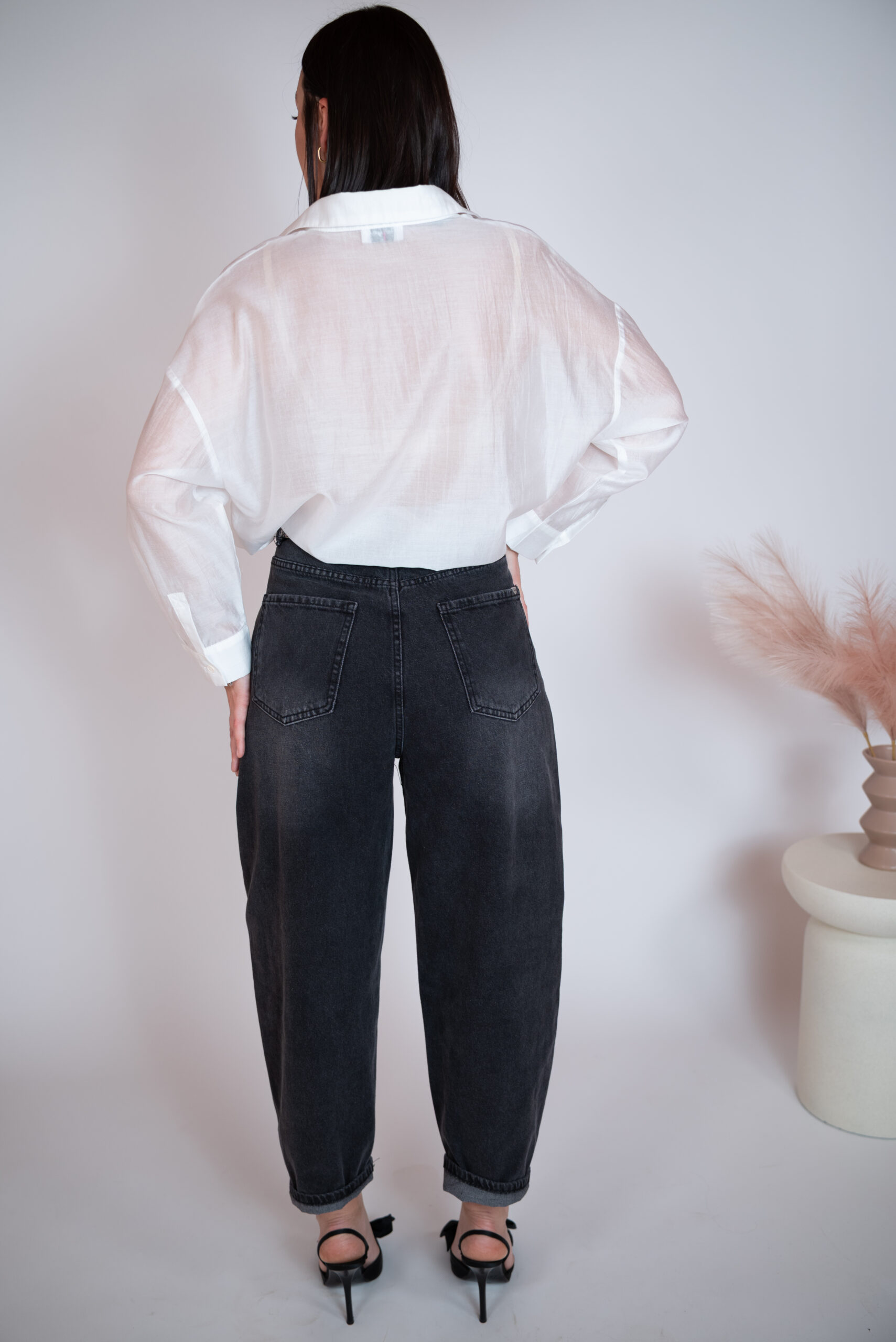 Jeansy Balloon fit czarne - obrazek 15