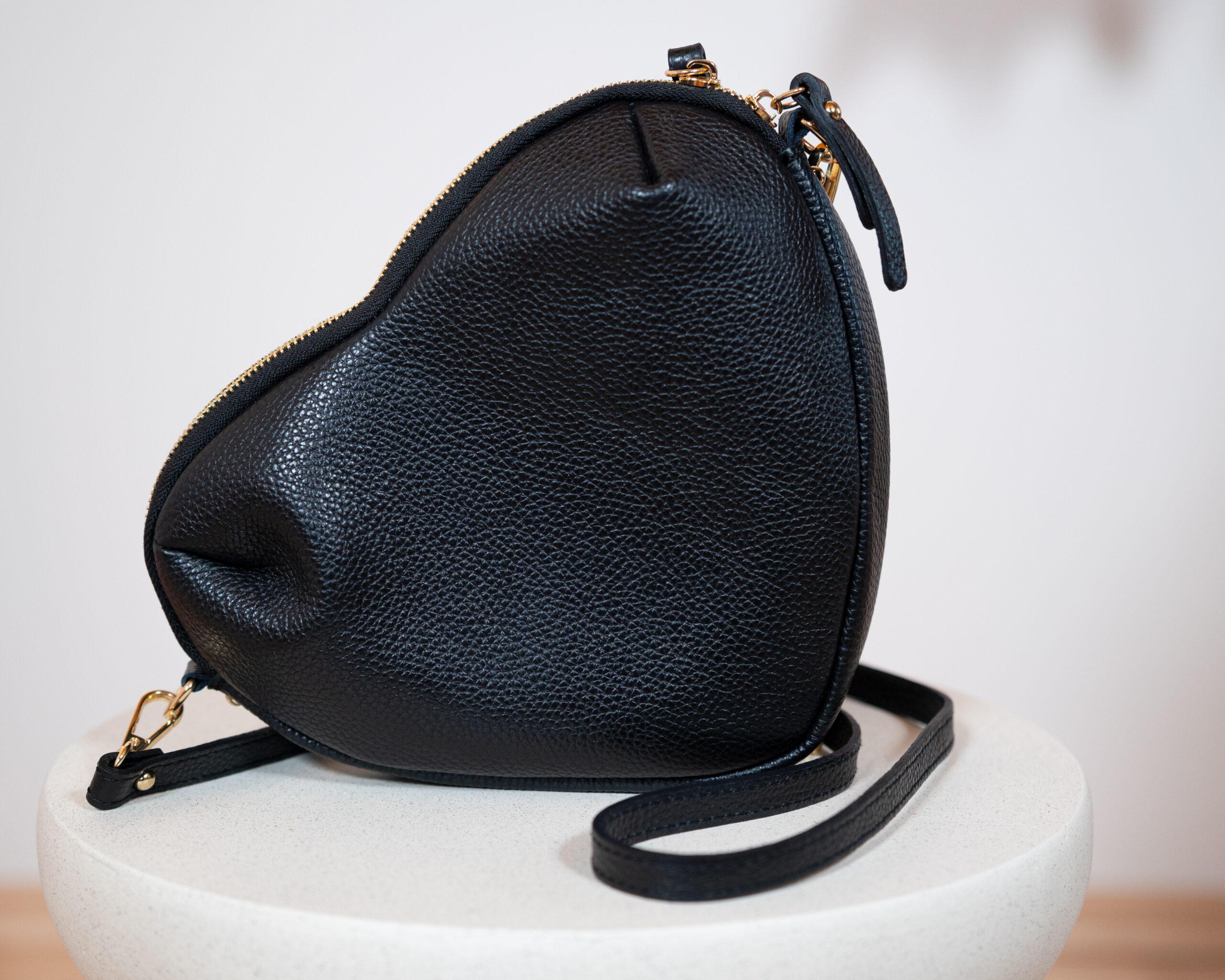 Torebka Heart czarna - obrazek 2