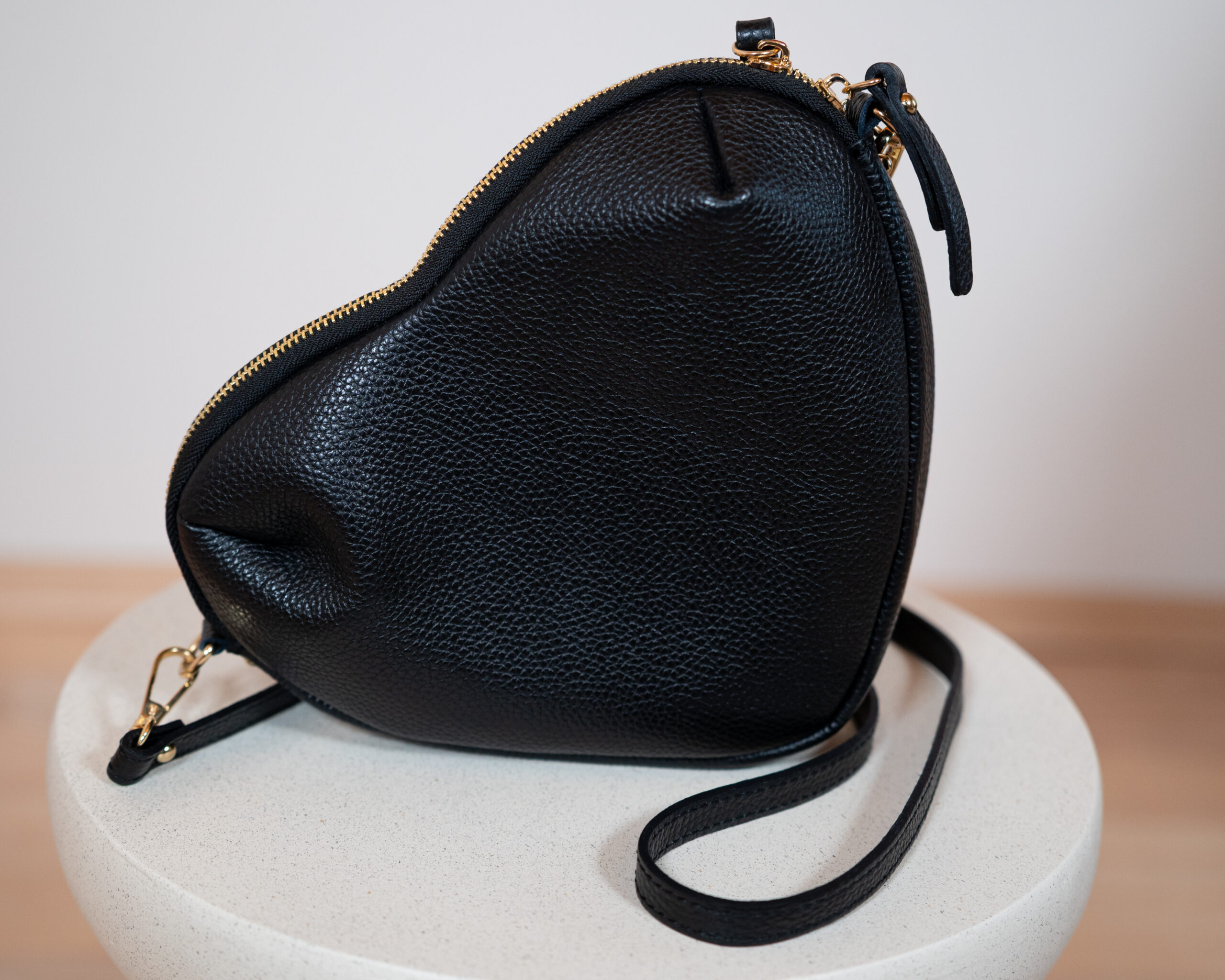 Torebka Heart czarna - obrazek 3